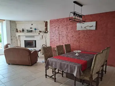 Coin salon dans l'établissement LES COTEAUX DE VIGNY