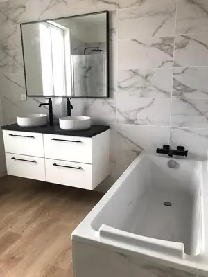 Salle de bains dans l'établissement Maison de vacances