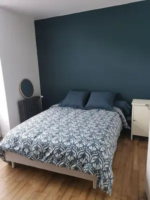 Un ou plusieurs lits dans un hébergement de l'établissement Appt neuf RDC 2 chbres Angoulême-Soyaux