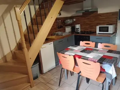Cuisine ou kitchenette dans l'établissement GITE RIEN SANS PEINE proche FUTUROSCOPE