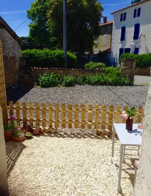 Jardin de l'établissement La Sonnette B&B
