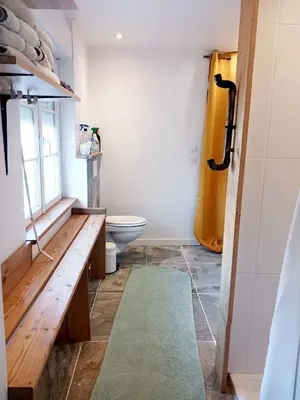 Salle de bains dans l'établissement La Cure Marine Wifi Terrasse