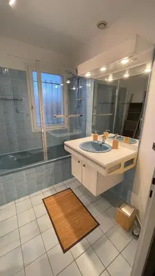Salle de bains dans l'établissement Chambre d'hôte chez Roberto et Hervé