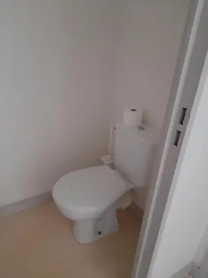 Salle de bains dans l'établissement La P'tite Escale