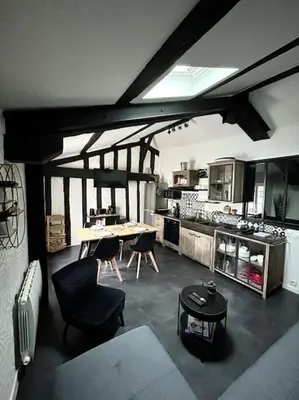 Cuisine ou kitchenette dans l'établissement Bel appartement - 2 chambres - Proche du vieux marché