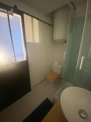 Salle de bains dans l'établissement Appartement en face de la gare - centre ville