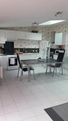 Cuisine ou kitchenette dans l'établissement Gite Les hippocampes