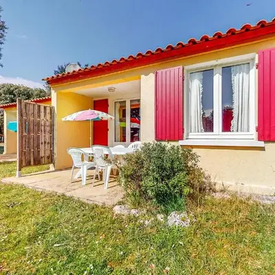 Stunning Home In Saint-Savinien