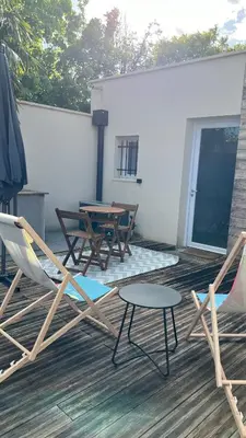 Balcon ou terrasse dans l'établissement Studio piscine partagée parking securisé