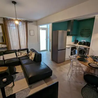 Maison spacieuse avec terrasse