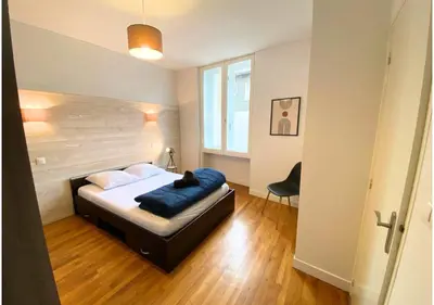 Un ou plusieurs lits dans un hébergement de l'établissement Le 107 - Poitiers - CHU - La Conciergerie.