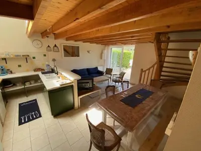Coin salon dans l'établissement le Domaine du Petit Bois, Gîte le Marronnier