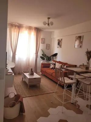 Coin salon dans l'établissement Appartement au cœur de la cité d'Angoulême