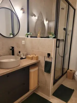 Salle de bains dans l'établissement Appartement au cœur de la cité d'Angoulême