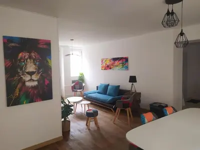 Plan de l'établissement Maison de ville très lumineuse
