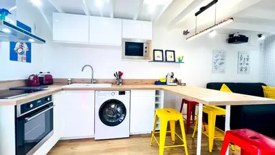 Cuisine ou kitchenette dans l'établissement Futurostudio - Appart Hôtel LEGO - 5min du Parc Futuroscope - Parking - Poitiers