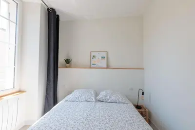 Un ou plusieurs lits dans un hébergement de l'établissement Le Gambetta - La Rochelle centre 3 *