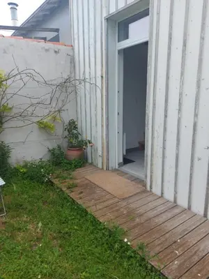 Jardin de l'établissement chambre les minimes bord de mer aytré