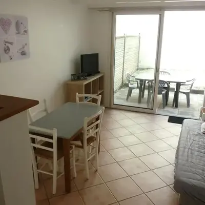 Petite maison avec jardin