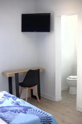 Télévision ou salle de divertissement dans l'établissement Relais 375