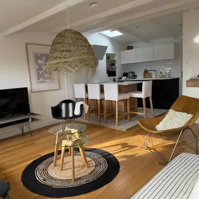 ღ La Cabane Rochelaise • Vue sur le vieux-port