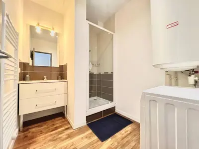 Salle de bains dans l'établissement Le Calypso, superbe T3+Parking proche du centre