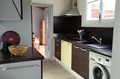 Cuisine ou kitchenette dans l'établissement la petite cabane