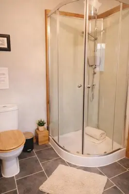 Salle de bains dans l'établissement Tranquille Vienne Gites a Chirac dept Charente