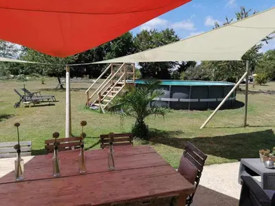 Jardin de l'établissement Pays de Joie - Caravan La Bohème