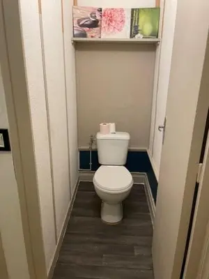 Salle de bains dans l'établissement L’insolite