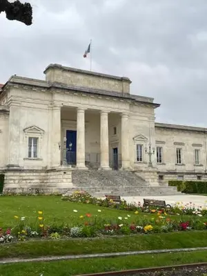 Jardin de l'établissement L’insolite