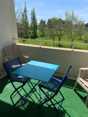 Balcon ou terrasse dans l'établissement Magnifique studio à Aytré