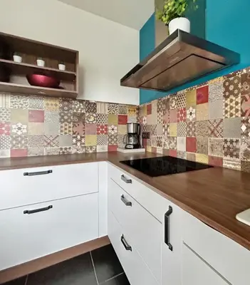 Plan de l'établissement Maison lumineuse avec terrasse en plein centre