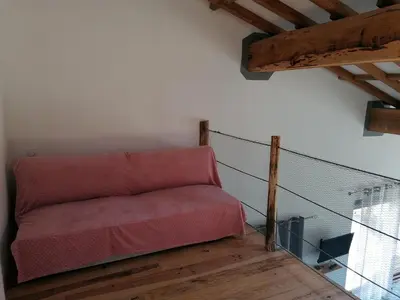 Coin salon dans l'établissement Gite Le marronnier - Parthenay - 10 personnes - Gite à la campagne à 3 kms du centre-ville