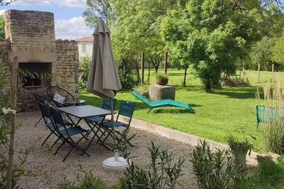 Jardin de l'établissement Gîte La Vigne Verte