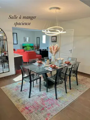 Coin salon dans l'établissement La Maison du Bonheur