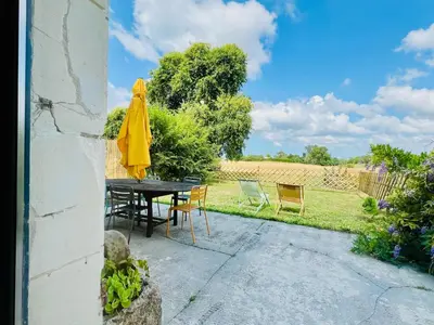 Jardin de l'établissement LE PETIT FRANC gite cosy proche tous commerces