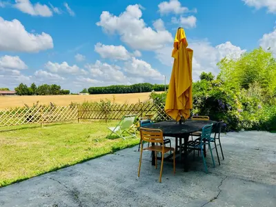 Jardin de l'établissement LE PETIT FRANC gite cosy proche tous commerces