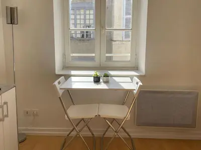 Plan de l'établissement Studio, hyper centre La Rochelle
