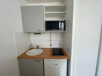 Plan de l'établissement Studio, hyper centre La Rochelle