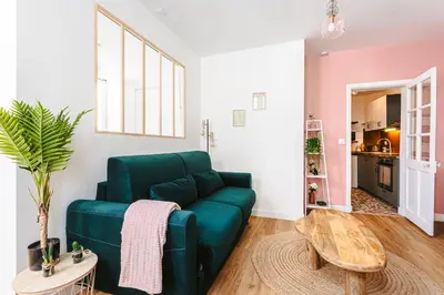 Coin salon dans l'établissement Le pimpé Rochelais
