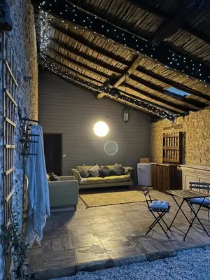 Coin salon dans l'établissement Le Vieux Renard