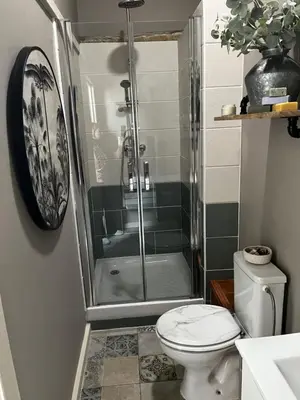 Salle de bains dans l'établissement Le Vieux Renard