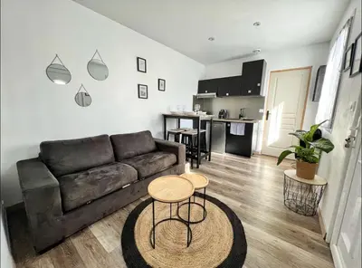 Cuisine ou kitchenette dans l'établissement Joli appartement avec parking