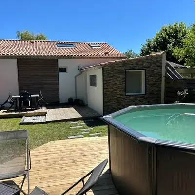 Maison 8 min en voiture de Chatelaillon plage avec piscine hors sol privative