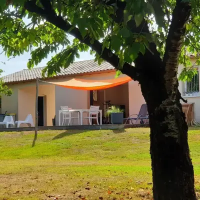 Maison contemporaine près de la mer