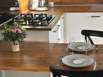 Cuisine ou kitchenette dans l'établissement T2 rénové proche des arènes