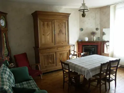 Coin salon dans l'établissement Gîte Val d'Oire et Gartempe