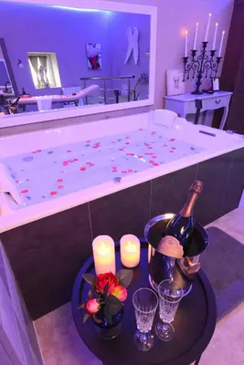 Boissons dans l'établissement Love Room 