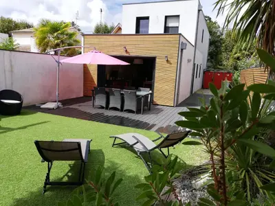 Jardin de l'établissement coin de paradis 3 chambres